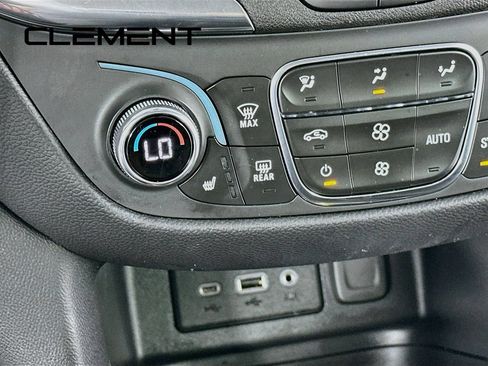 Used 2022 Chevrolet Equinox LT FWD image 23