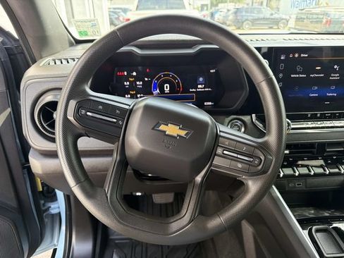 Used 2026 Chevrolet Colorado W/T RWD image 27