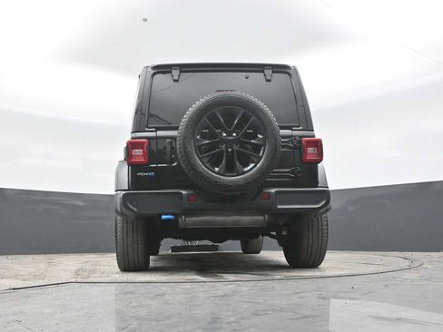Used 2023 Jeep Wrangler Unlimited Sahara w/ Cold Weather Group AWD/4WD image 45