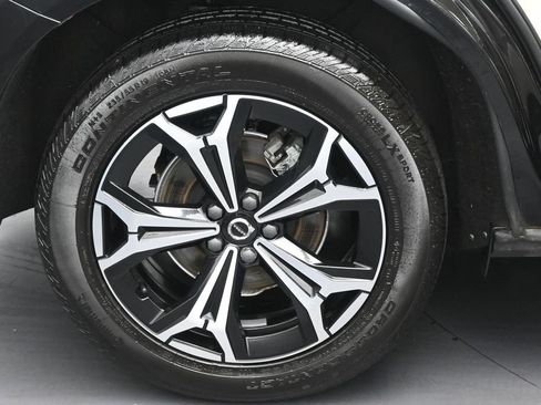 Used 2022 Volvo XC60 B5 Momentum w/ Protection Package Premier AWD/4WD image 33