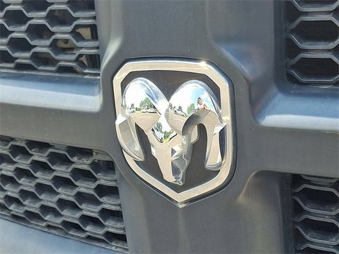 Used 2018 RAM 3500 Tradesman image 29