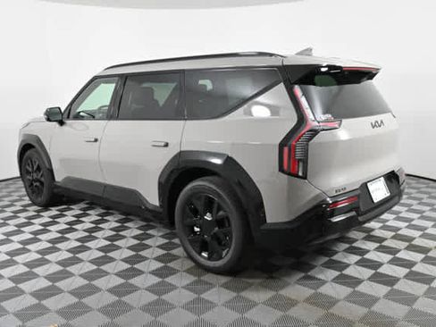 New 2026 Kia EV9 Land image 9