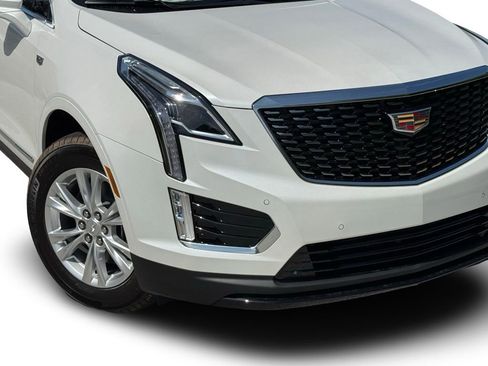 New 2025 Cadillac XT5 Luxury image 5