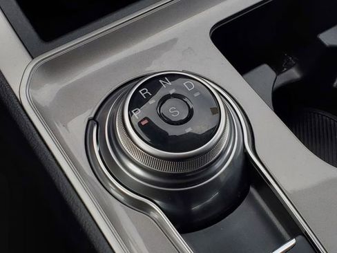 Used 2024 Ford Edge SEL w/ Convenience Package image 23