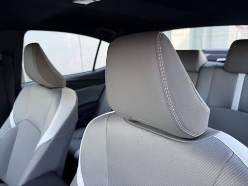 Certified 2026 Toyota Camry SE w/ Convenience Package FWD image 13