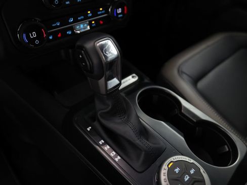 Used 2025 Ford Bronco Outer Banks image 22