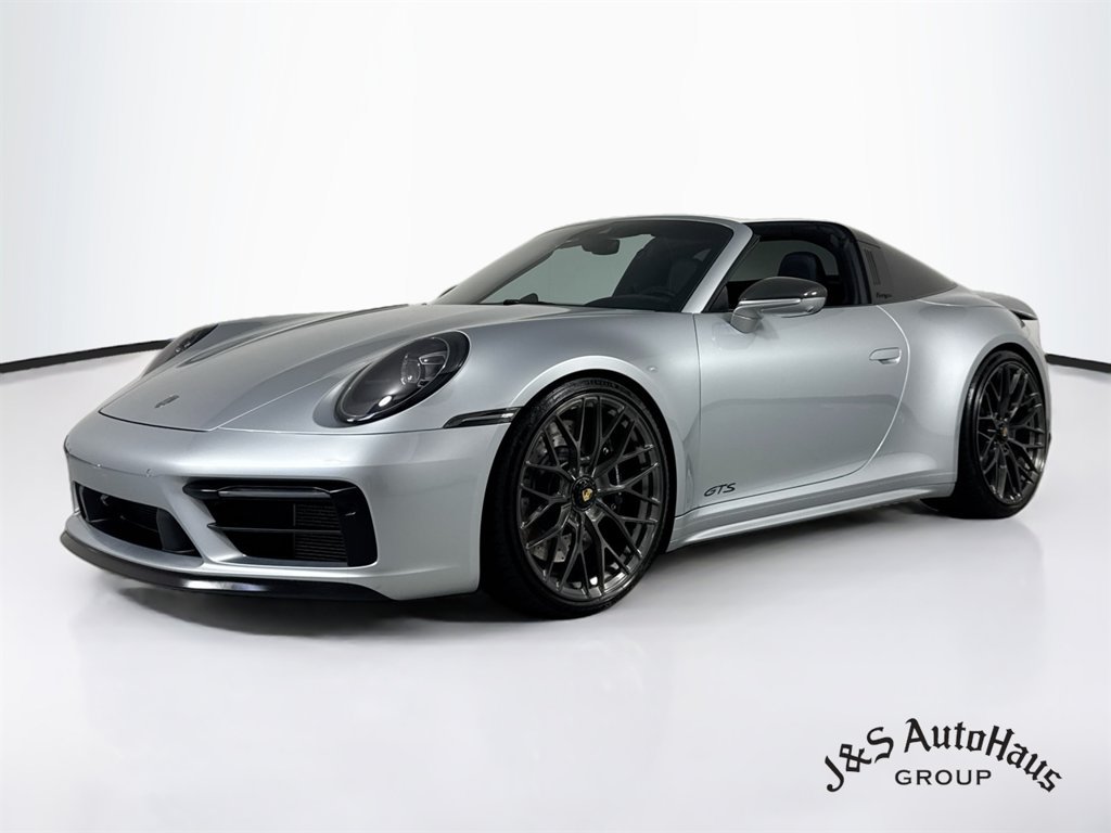 Used 2022 Porsche 911 Targa 4 GTS AWD/4WD image 3