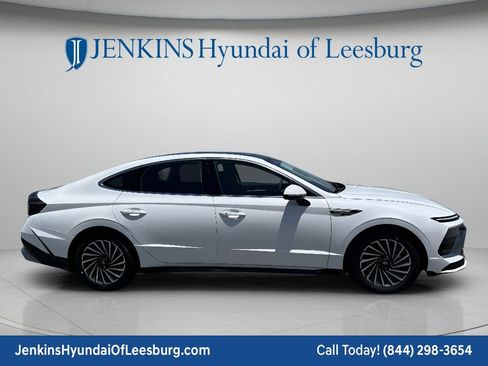 New 2026 Hyundai Sonata SEL FWD image 3