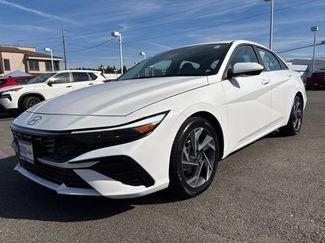 Used 2025 Hyundai Elantra SEL FWD video 1