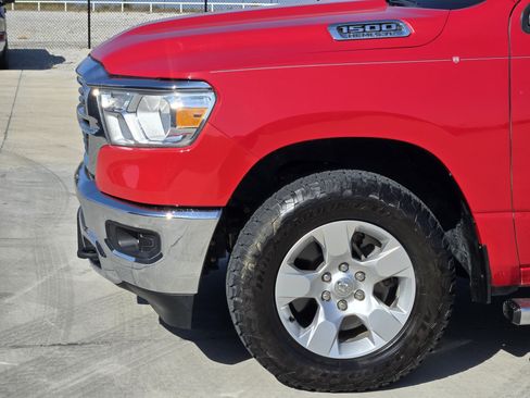 Used 2019 RAM 1500 Big Horn AWD/4WD image 9