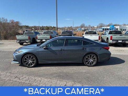Used 2019 Toyota Avalon Touring image 6