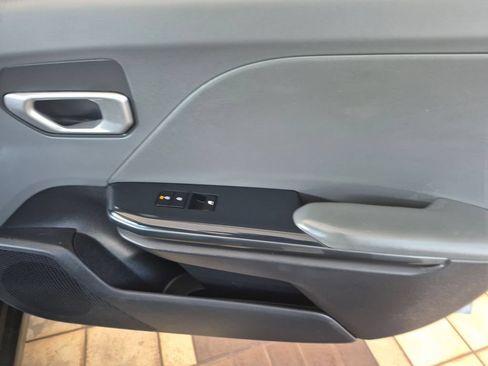 Used 2025 Kia K4 FWD image 31