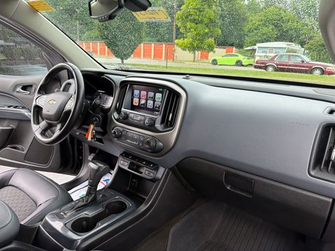 Used 2017 Chevrolet Colorado Z71 AWD/4WD image 27