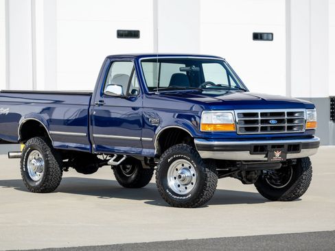 Used 1996 Ford F250 4x4 Regular Cab image 1