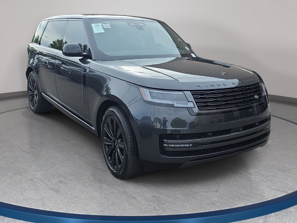 New 2027 Land Rover Range Rover Long Wheelbase SE AWD/4WD image 3