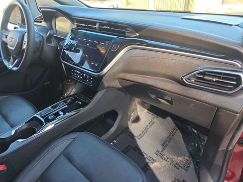 Used 2023 Chevrolet Bolt LT w/ Infotainment Package image 27