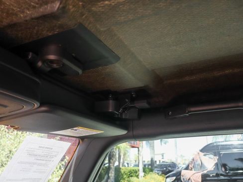 Used 2022 Ford Bronco Black Diamond image 19