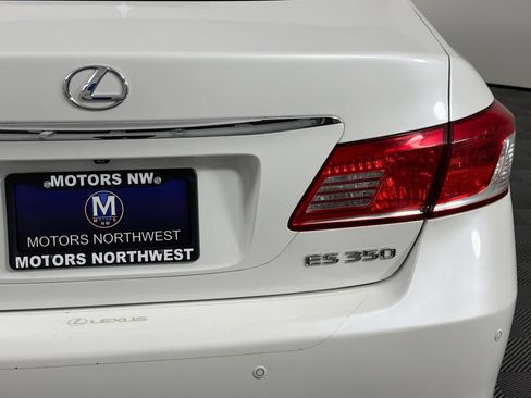 Used 2011 Lexus ES 350 FWD image 23