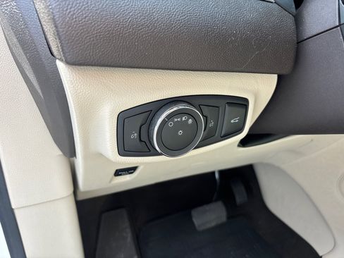 Used 2019 Lincoln MKC Reserve w/ MKC Climate Package AWD/4WD image 14