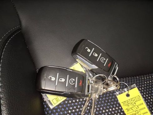Used 2023 RAM 1500 Big Horn AWD/4WD image 28