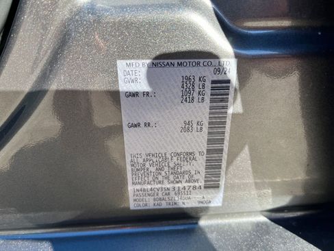 Used 2025 Nissan Altima 2.5 SR image 23