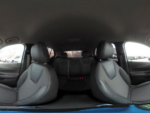 Used 2025 Buick Encore GX Preferred image 41