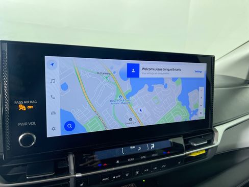 Used 2025 Toyota Sienna XLE image 26