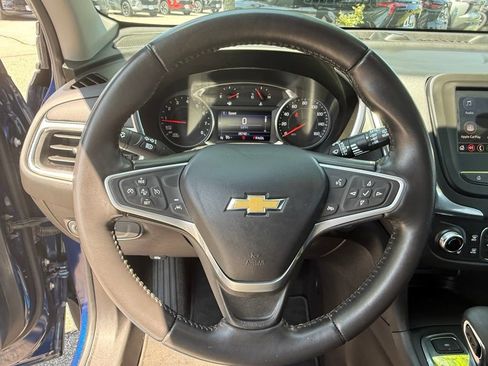 Used 2022 Chevrolet Equinox LT AWD/4WD image 16