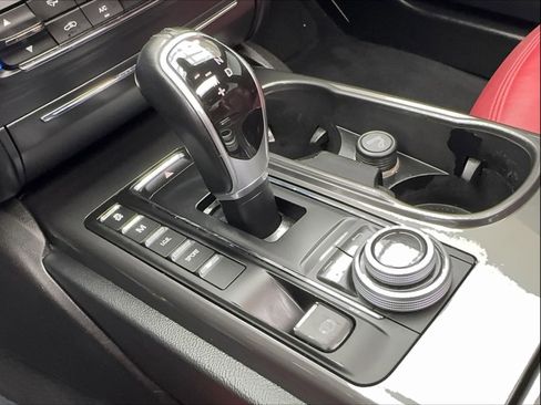 Used 2018 Maserati Ghibli S image 33