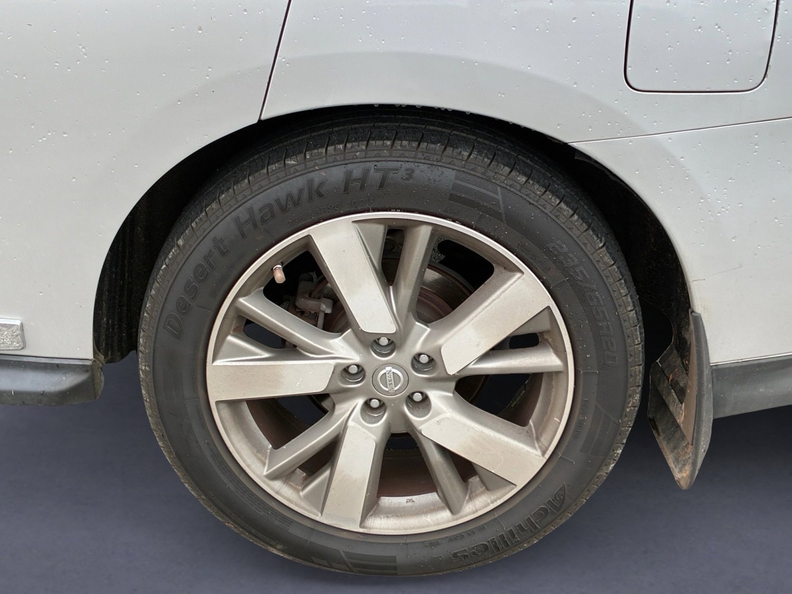 Used 2014 Nissan Pathfinder Platinum FWD image 5