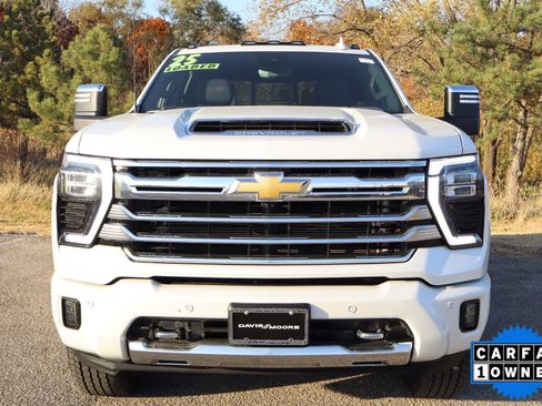 Used 2025 Chevrolet Silverado 2500 High Country w/ High Country Premium Package image 13