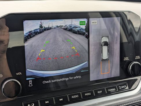 Used 2022 Nissan Rogue Platinum w/ Head-Up Display Package AWD/4WD image 27