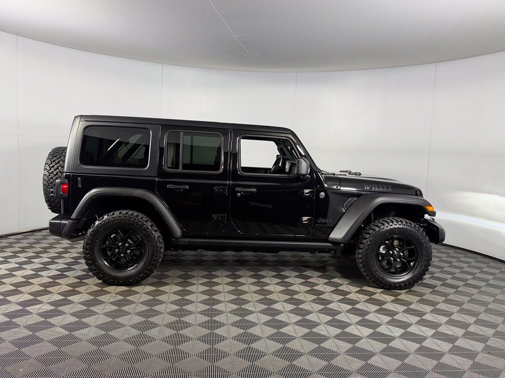Used 2025 Jeep Wrangler Unlimited Sport AWD/4WD image 5