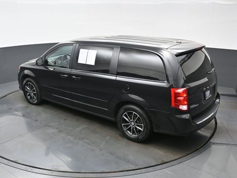 Used 2017 Dodge Grand Caravan GT FWD image 36