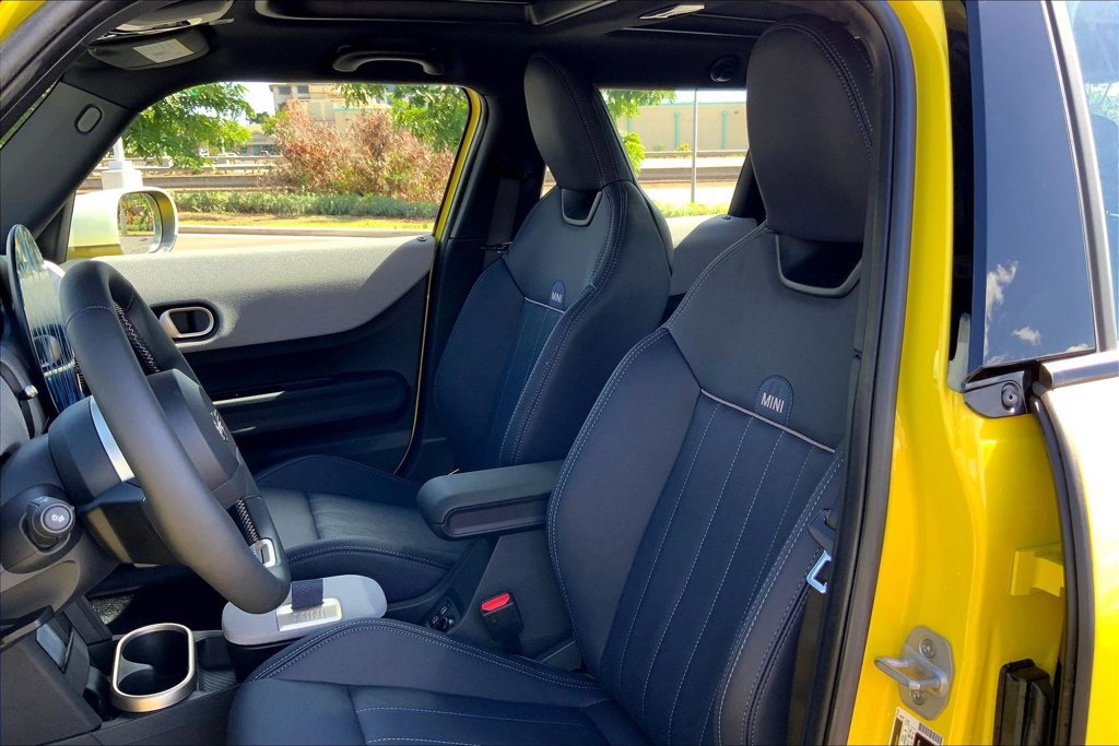 Used 2026 MINI Cooper S FWD image 10