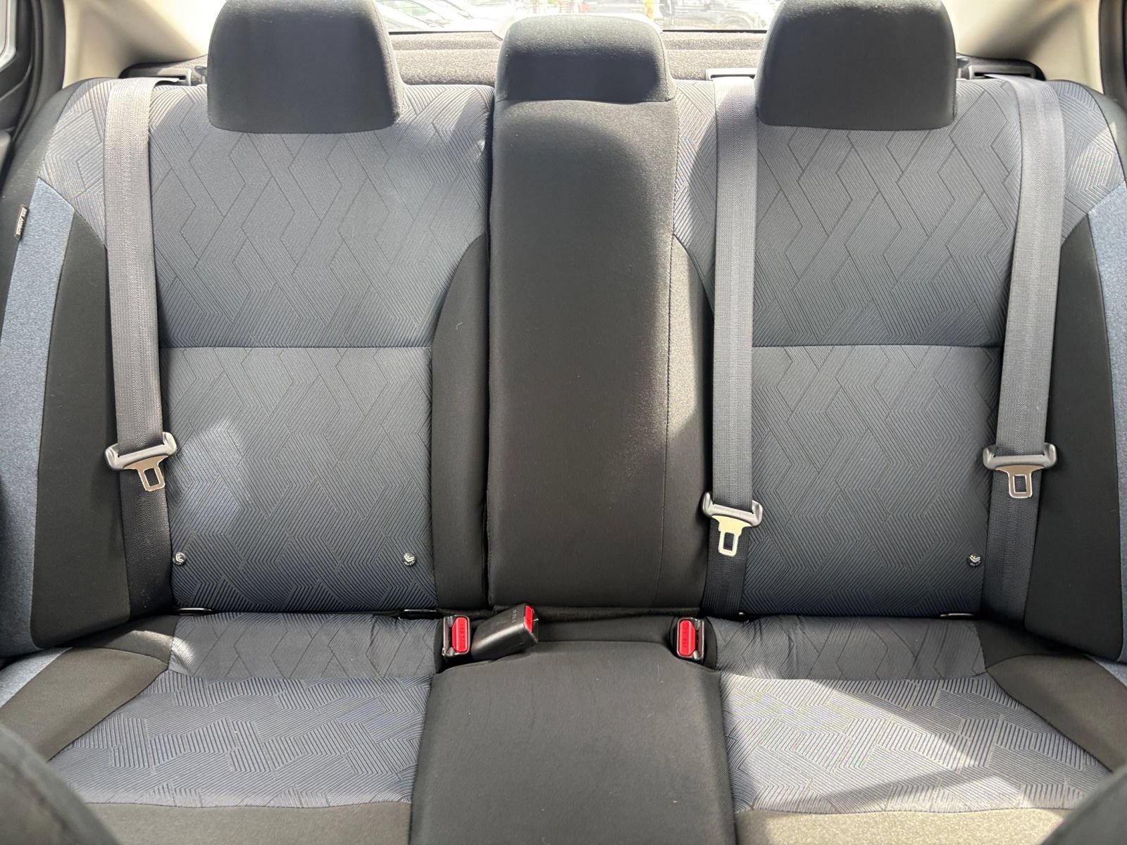 Used 2025 Nissan Versa SV FWD image 35