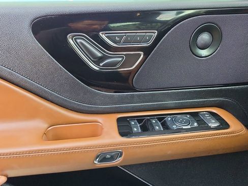 Used 2023 Lincoln Aviator Reserve w/ Elements Package Plus RWD image 20