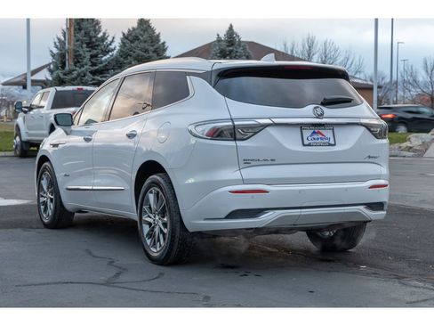 Used 2022 Buick Enclave Avenir w/ Avenir Technology Package image 5