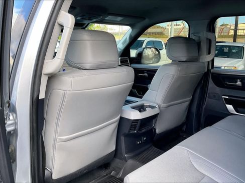 Used 2023 Toyota Tundra Limited AWD/4WD image 12