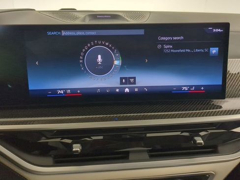 Used 2024 BMW X7 M60i w/ Executive Package image 28