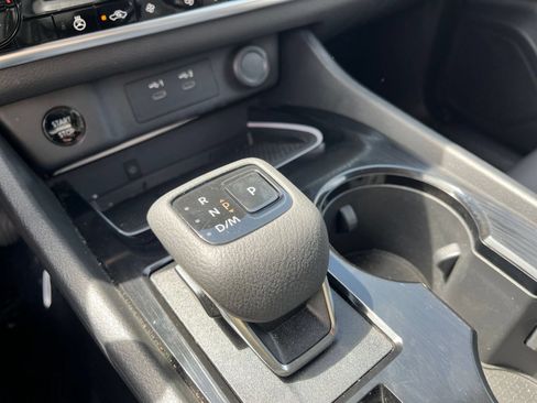 Used 2026 Nissan Rogue SL AWD/4WD image 43