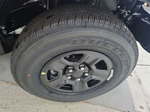 New 2026 Jeep Gladiator Sport image 33