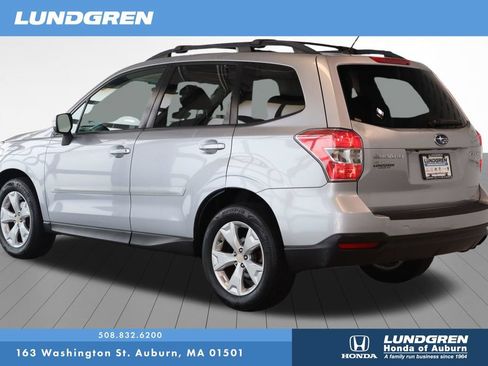 Used 2015 Subaru Forester 2.5i Premium w/ All-Weather Package AWD/4WD image 8