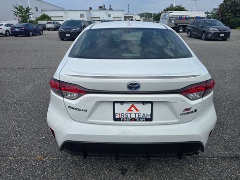 Used 2023 Toyota Corolla SE w/ Carpet Mat Package (TMS) AWD/4WD image 6