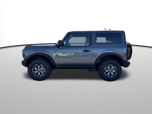 New 2025 Ford Bronco Badlands image 2