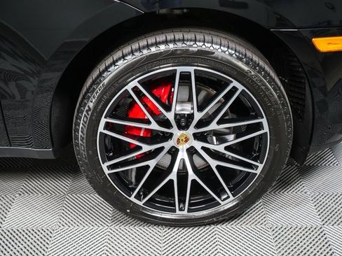 New 2026 Porsche Macan S image 40