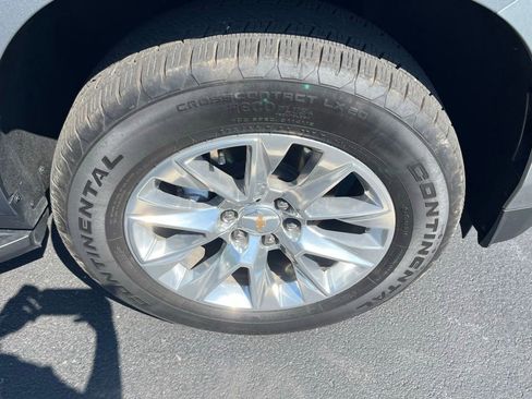 Used 2026 Chevrolet Tahoe Premier AWD/4WD image 8
