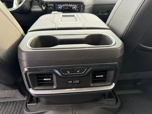 Used 2022 Chevrolet Silverado 1500 LTZ w/ Technology Package AWD/4WD image 19