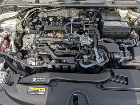 Used 2025 Toyota Corolla SE FWD image 34