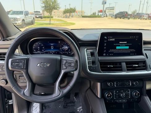 Used 2023 Chevrolet Suburban RST w/ Sport Performance Package AWD/4WD image 16